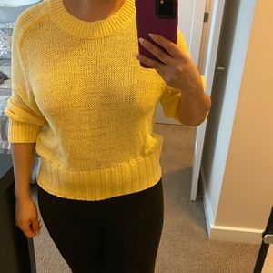 Gap Women’s yellow sweater